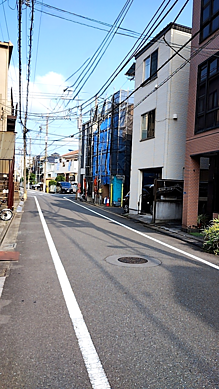 現地ご案内いたします。
・南側公道約6.0ｍ
・東側私道約4.0ｍ